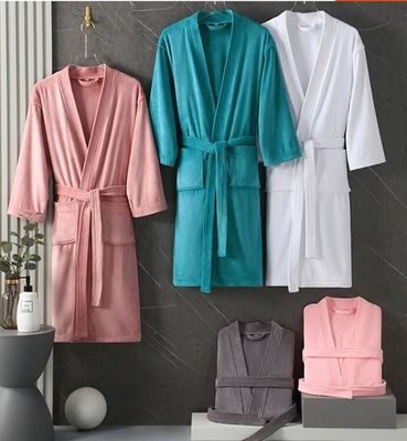 Logotipo personalizado Material de diseño Terry 100% de algodón Ropa de baño de hotel